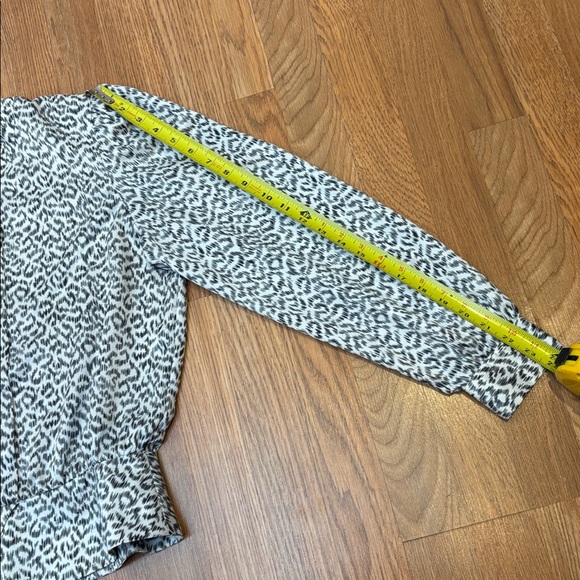 Vintage 1980/1990’s Lloyd Williams long sleeve white and black blouse. Size 12. - Picture 16 of 17